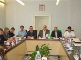 Slika PU_VS/poplave-vukovar/tri vrske/naslovna.JPG